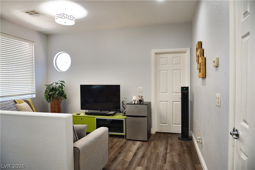 712 Oak Hills Course Drive Las Vegas NV 89148