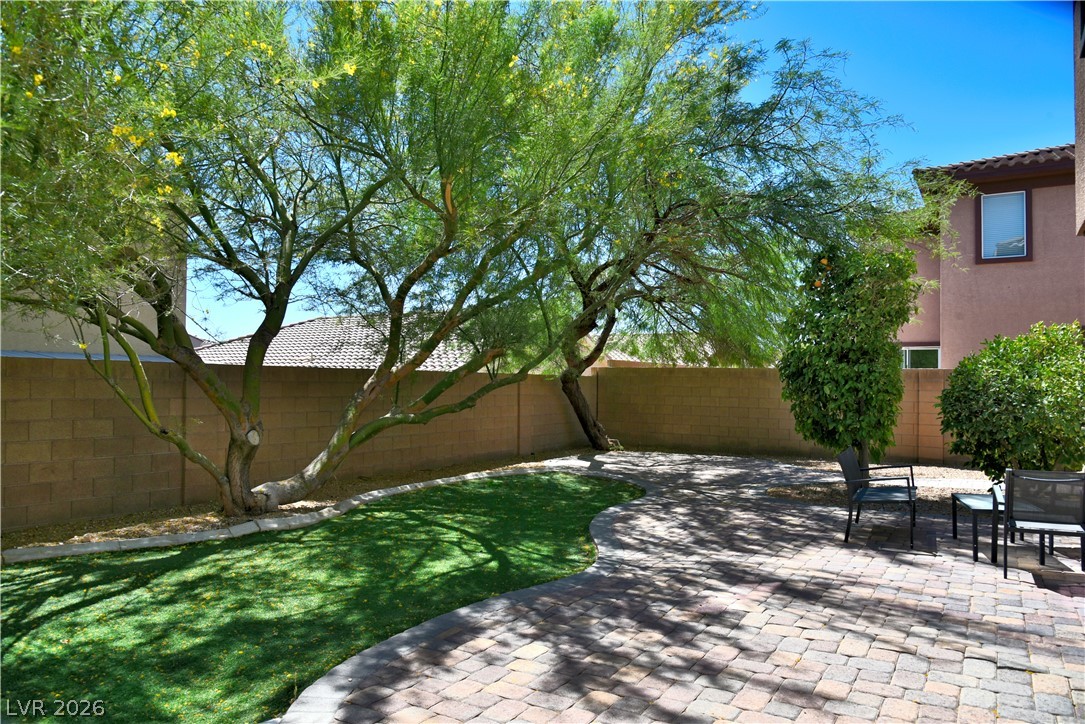 712 Oak Hills Course Drive Las Vegas NV 89148