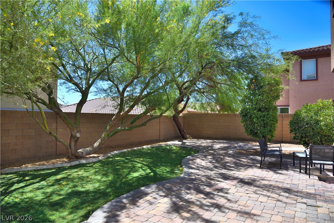 712 Oak Hills Course Drive Las Vegas NV 89148