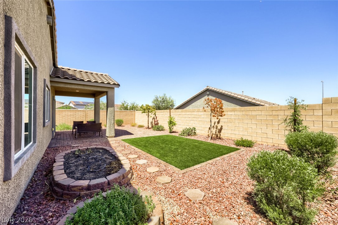 72 Summer Rhapsody Avenue Henderson NV 89015