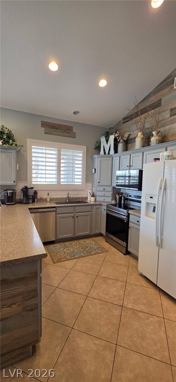 622 North Parawan Street Henderson NV 89015
