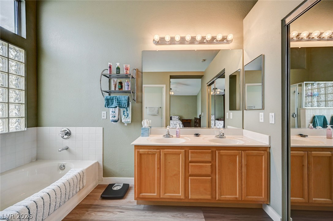 1096 Kabuki Avenue Henderson NV 89074