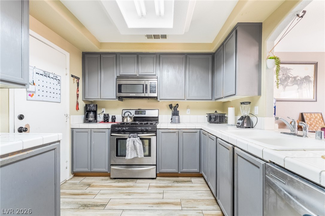 10190 Ghost Gum Street Las Vegas NV 89183