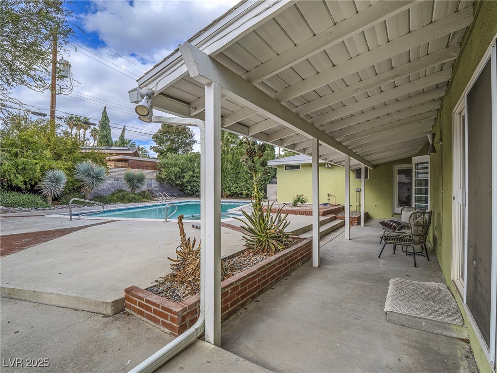 1716 Chapman Drive Las Vegas NV 89104
