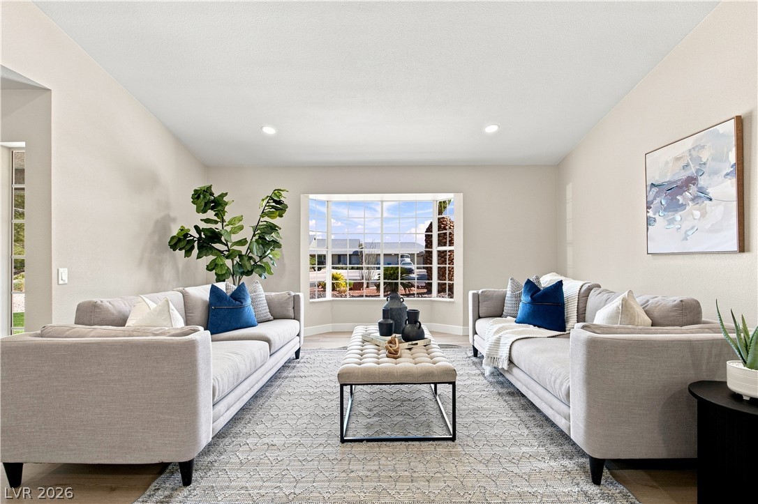 6156 Foxcroft Avenue Las Vegas NV 89108