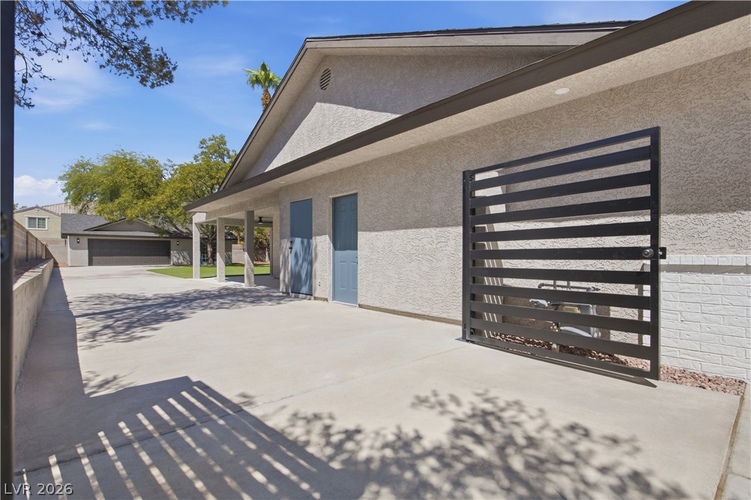6156 Foxcroft Avenue Las Vegas NV 89108