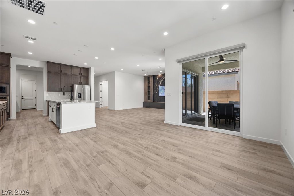 8971 Coastal Oaks Street Las Vegas NV 89166