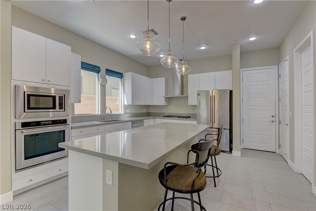 11261 Essence Point Avenue 103 Las Vegas NV 89135