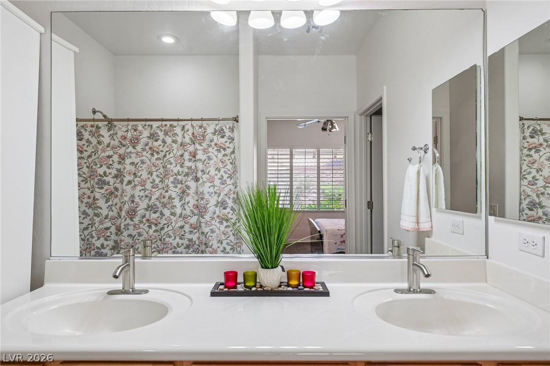 3879 Paint Court Las Vegas NV 89122