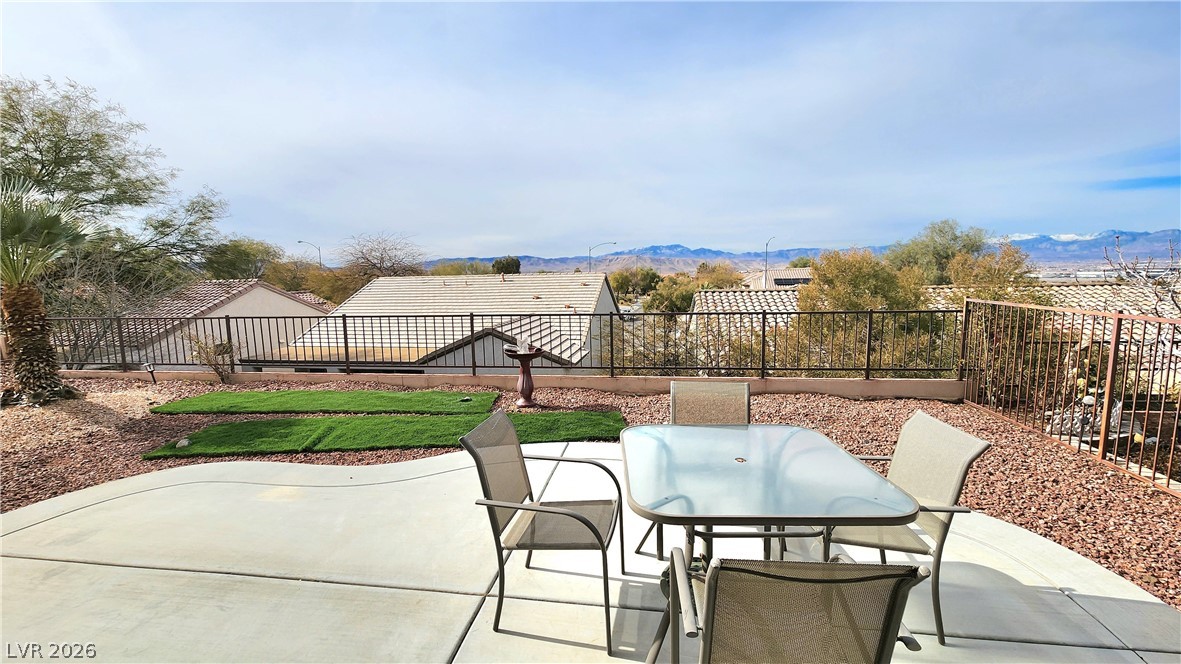 2077 Wildwood Lake Street Henderson NV 89052