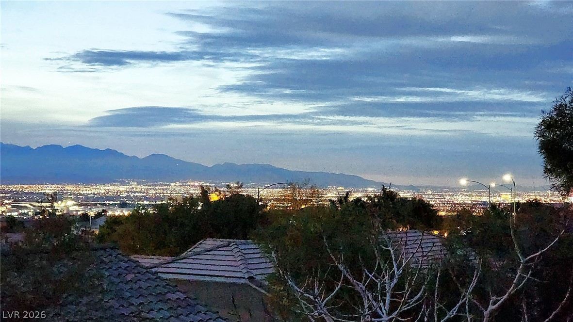2077 Wildwood Lake Street Henderson NV 89052