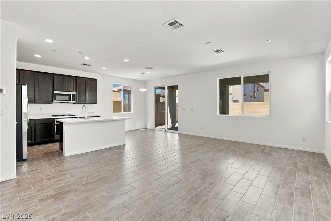 5166 Olga Manor Avenue Las Vegas NV 89139