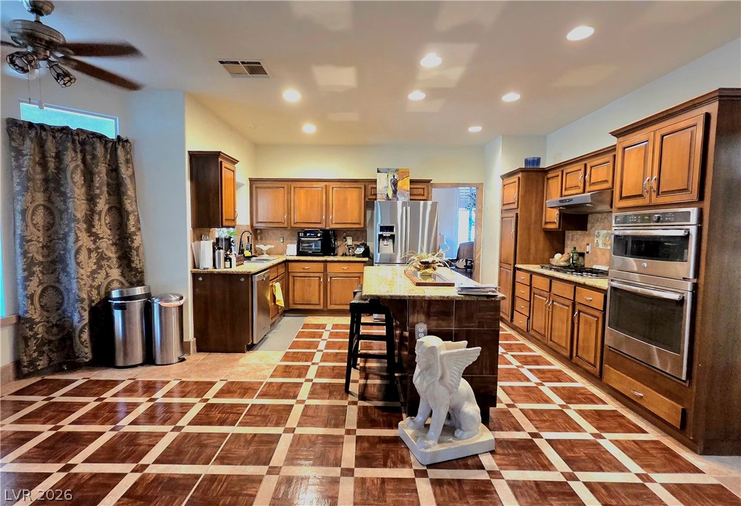 884 East E. Robindale Road Las Vegas NV 89123