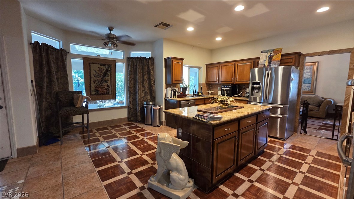 884 East E. Robindale Road Las Vegas NV 89123