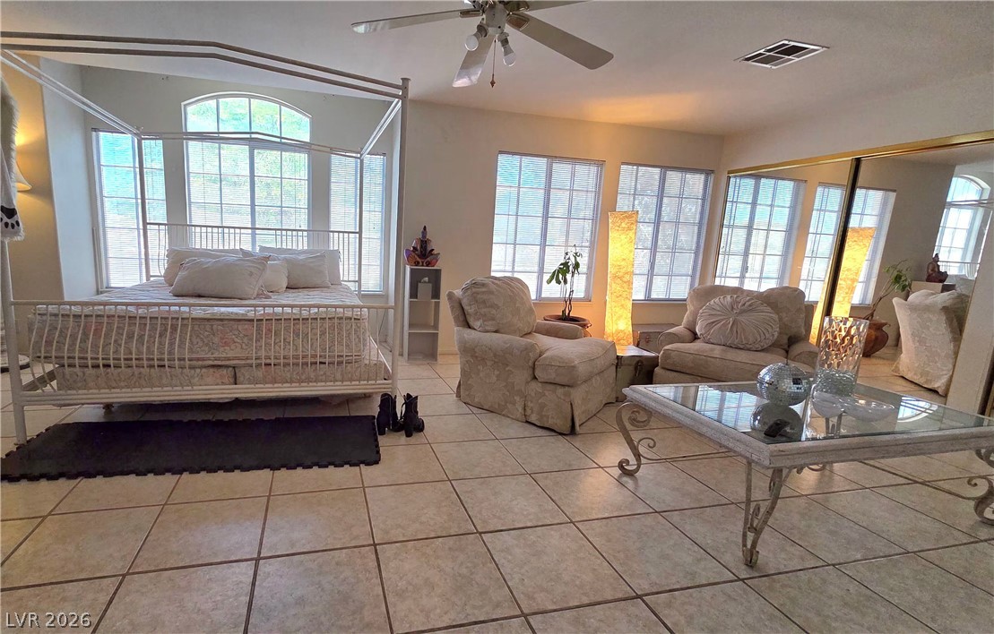 884 East E. Robindale Road Las Vegas NV 89123