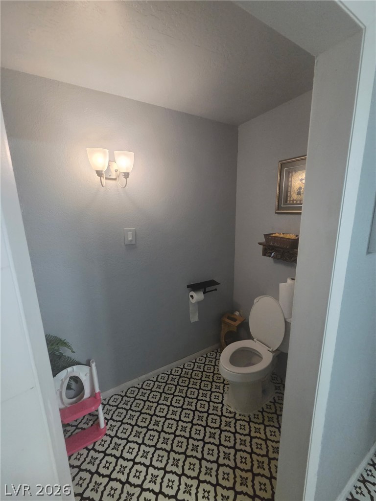 2036 Canterbury Drive Las Vegas NV 89119