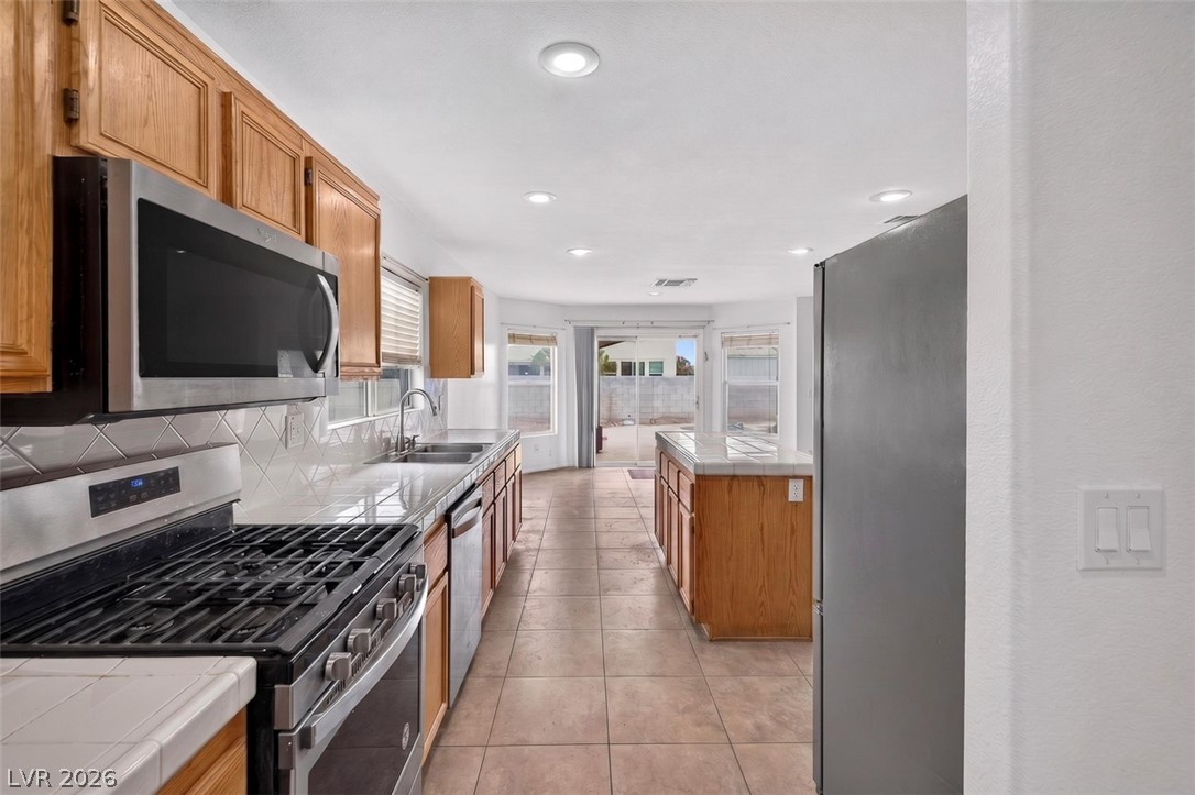 6483 New Brunswick Avenue Las Vegas NV 89110