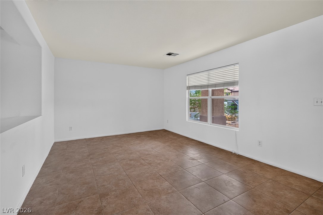 6483 New Brunswick Avenue Las Vegas NV 89110