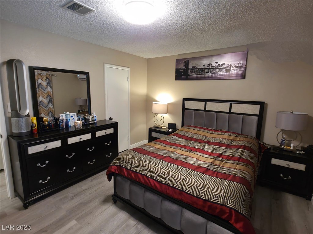 5521 Auborn Avenue Las Vegas NV 89108