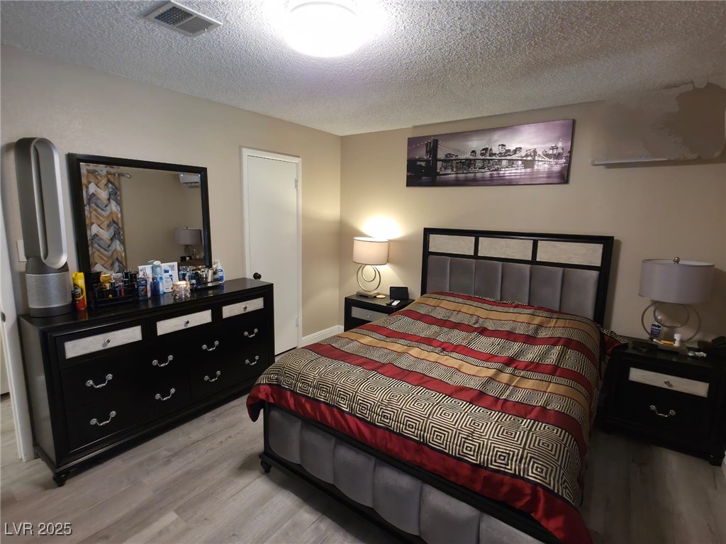 5521 Auborn Avenue Las Vegas NV 89108