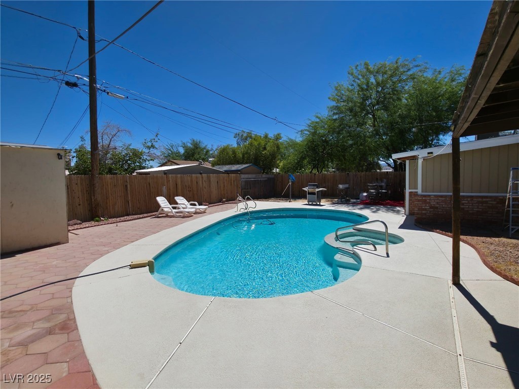 5521 Auborn Avenue Las Vegas NV 89108