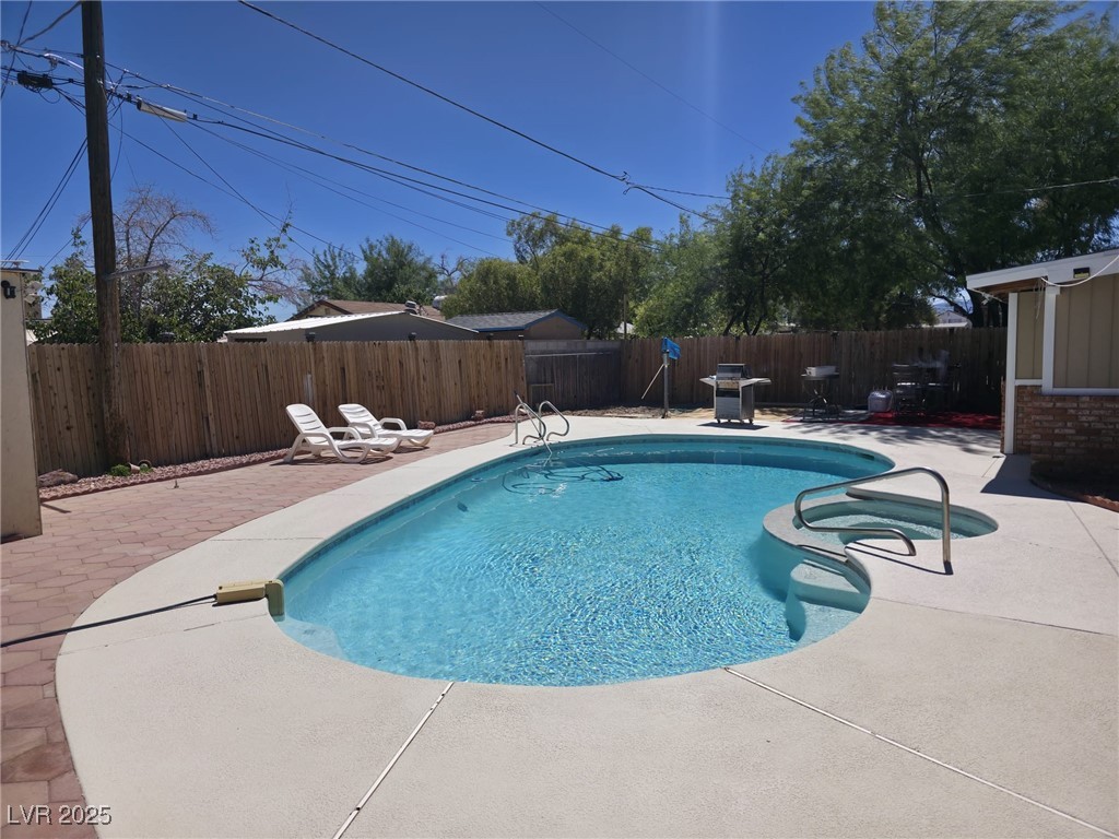 5521 Auborn Avenue Las Vegas NV 89108