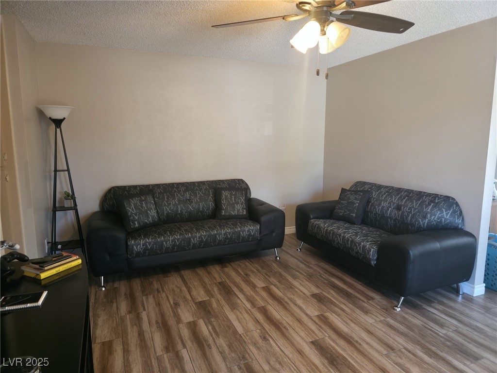 5521 Auborn Avenue Las Vegas NV 89108