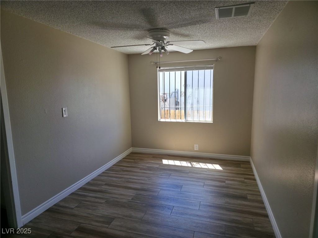 5521 Auborn Avenue Las Vegas NV 89108