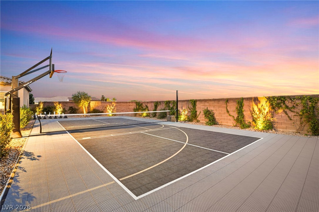 8535 Longmire Avenue Las Vegas NV 89143