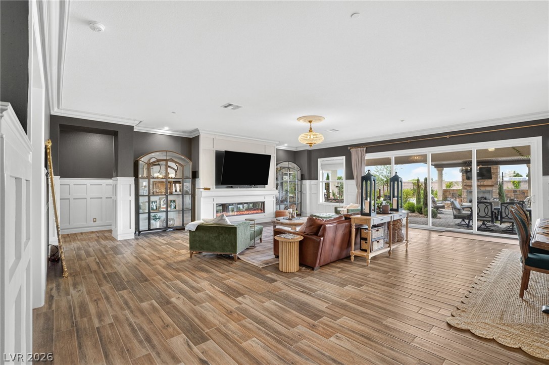 8535 Longmire Avenue Las Vegas NV 89143