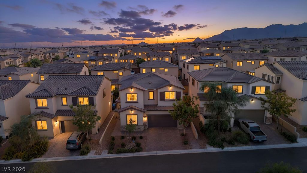 10391 Sadie Blake Avenue Las Vegas NV 89166