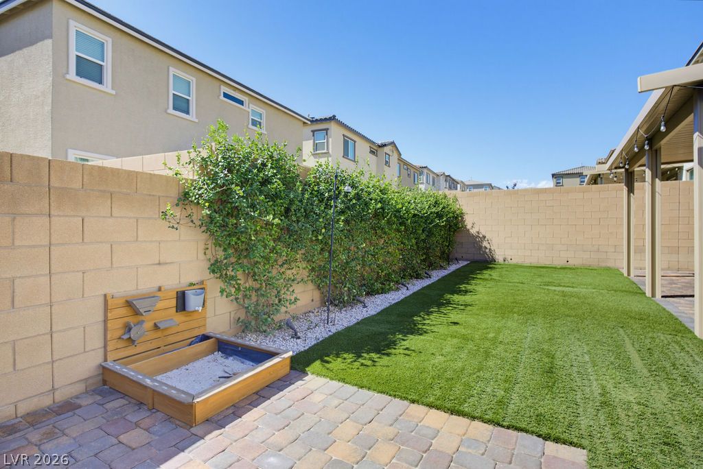 10391 Sadie Blake Avenue Las Vegas NV 89166