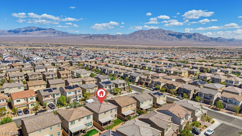 10391 Sadie Blake Avenue Las Vegas NV 89166