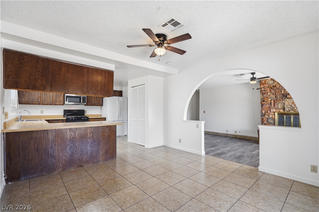 6067 Yorkshire Drive Las Vegas NV 89156
