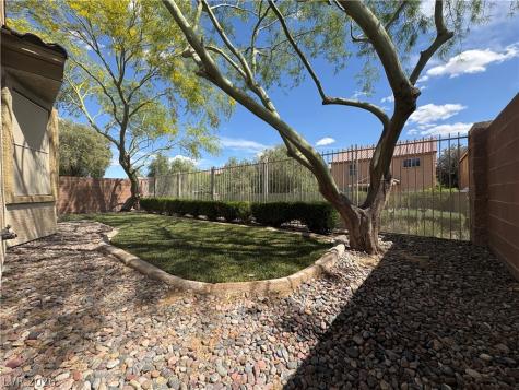 4117 Gliding Gulls Avenue North Las Vegas NV 89084