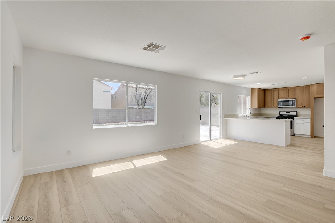 4349 Sparkle Crest Avenue North Las Vegas NV 89031