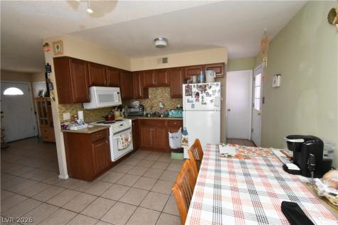 417 Duke Avenue North Las Vegas NV 89030