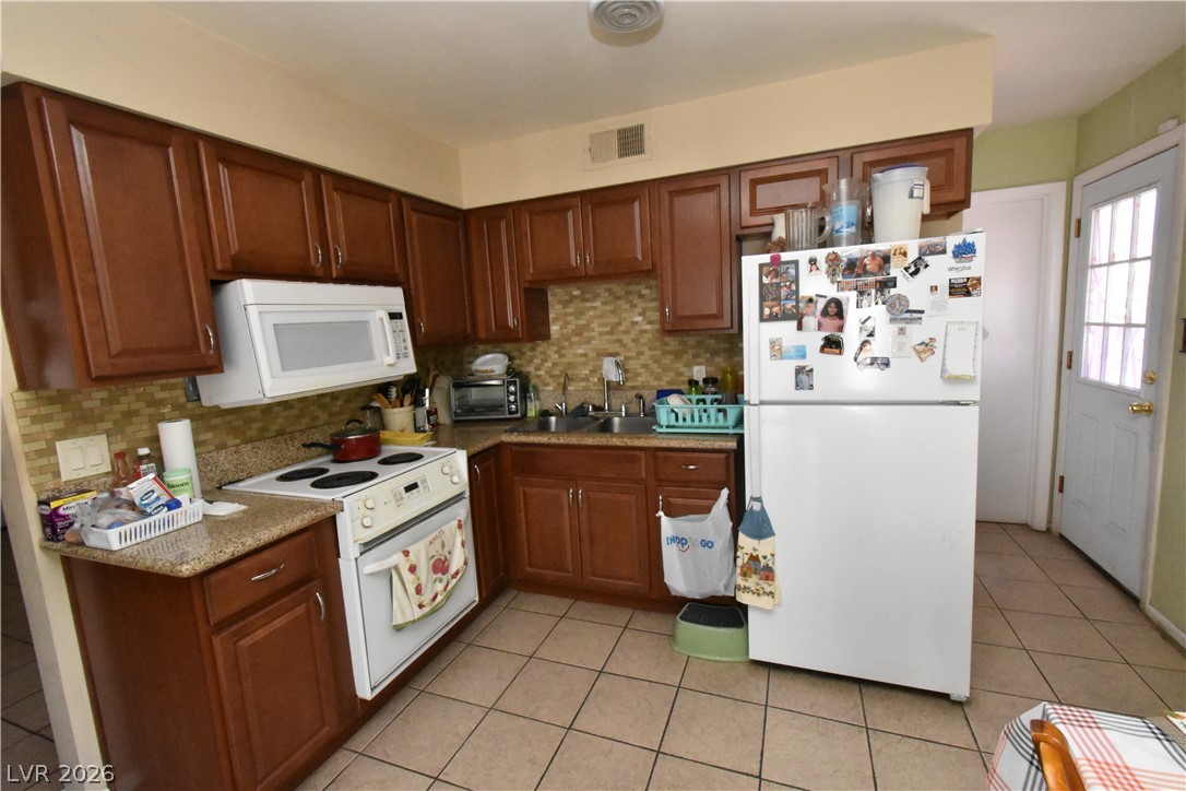 417 Duke Avenue North Las Vegas NV 89030