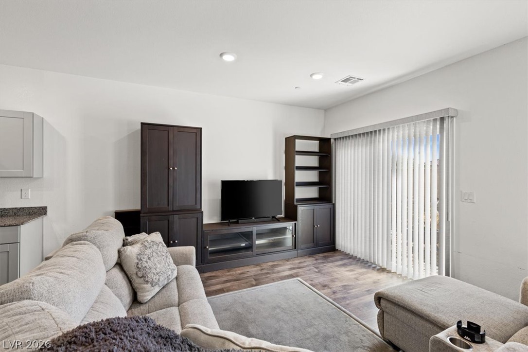 4105 Venus Falls Avenue 66 North Las Vegas NV 89084