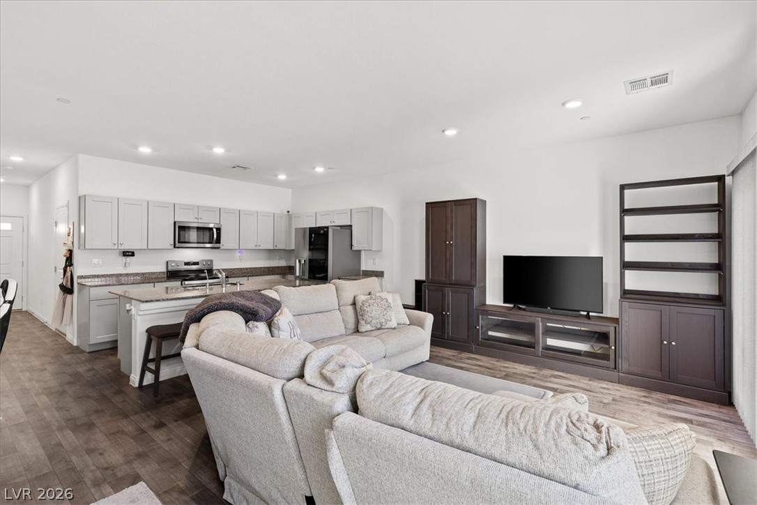 4105 Venus Falls Avenue 66 North Las Vegas NV 89084