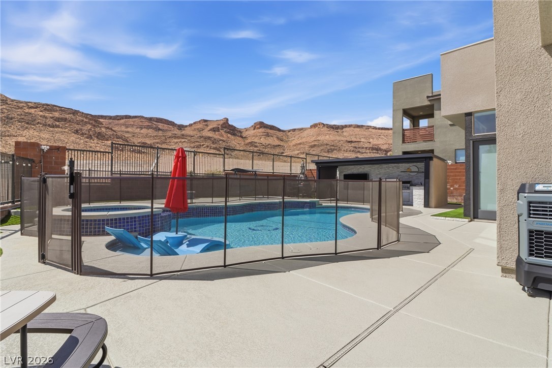 6880 Equinox Cliff Street Las Vegas NV 89135