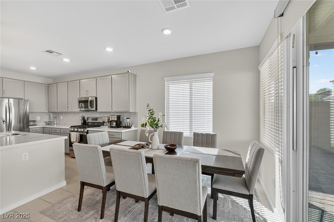 2728 High Echelon Road North Las Vegas NV 89086
