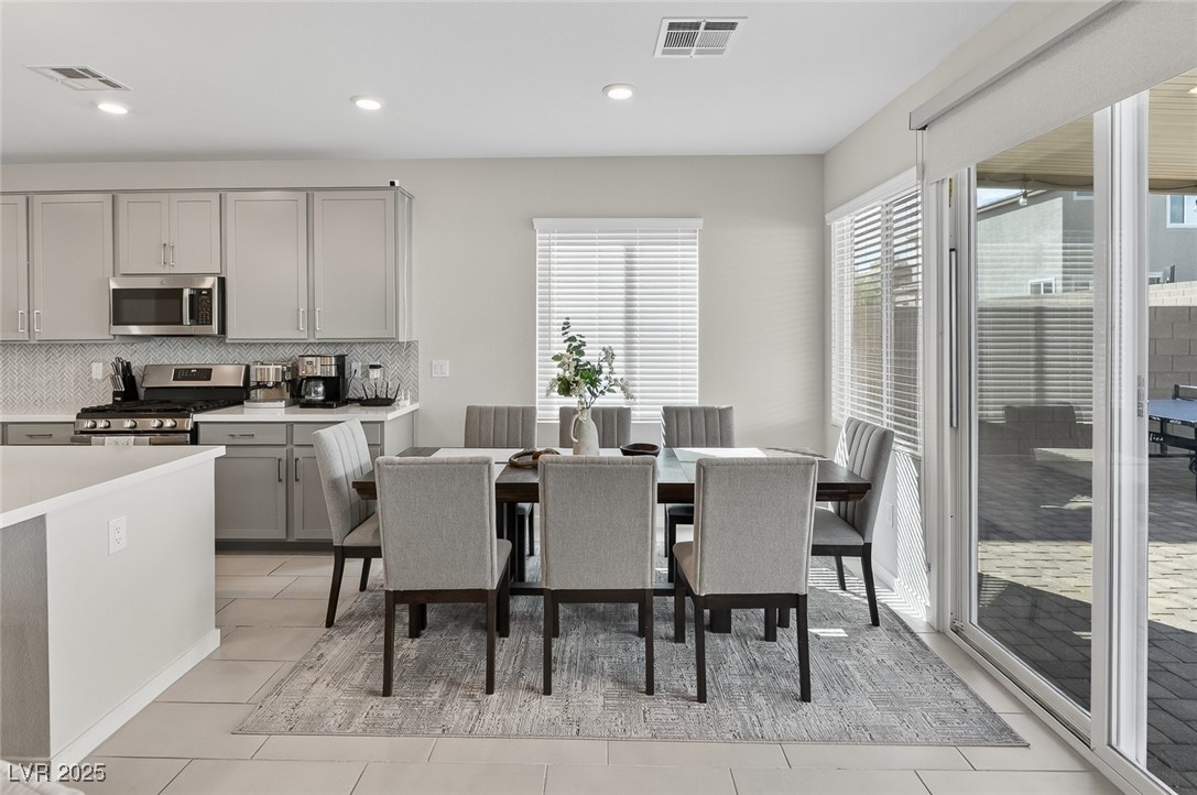 2728 High Echelon Road North Las Vegas NV 89086