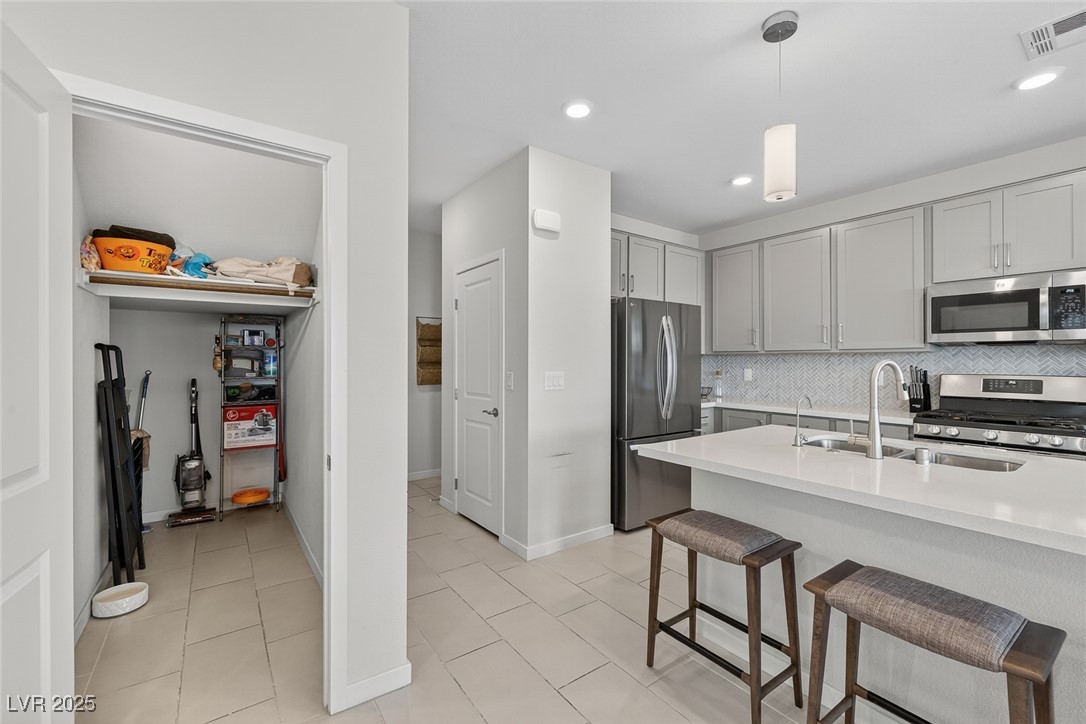 2728 High Echelon Road North Las Vegas NV 89086