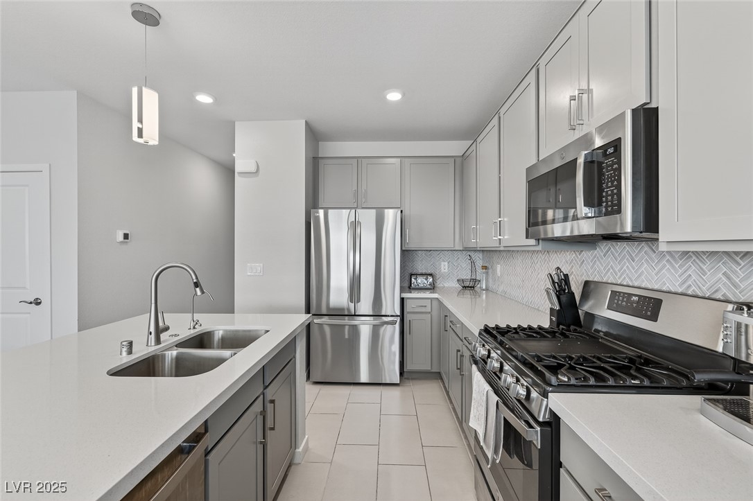 2728 High Echelon Road North Las Vegas NV 89086