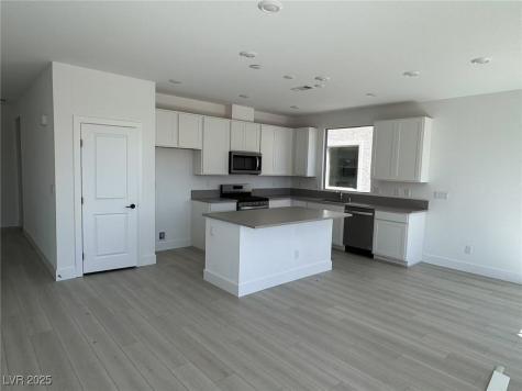 5773 Avondale Rise Way Las Vegas NV 89141