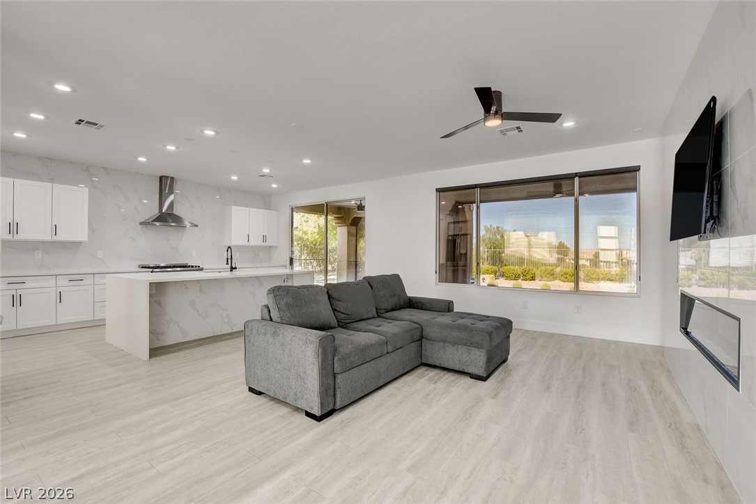4700 Fiore Bella Boulevard Las Vegas NV 89135