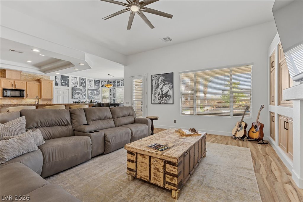 2204 Trident Maple Street Las Vegas NV 89117