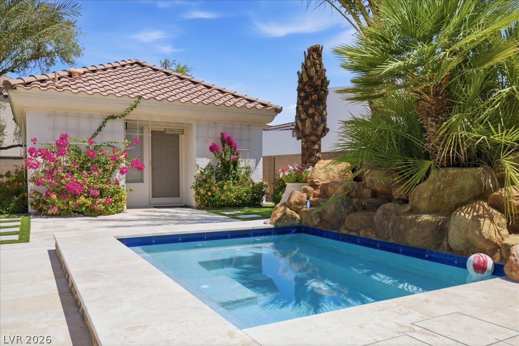 2204 Trident Maple Street Las Vegas NV 89117