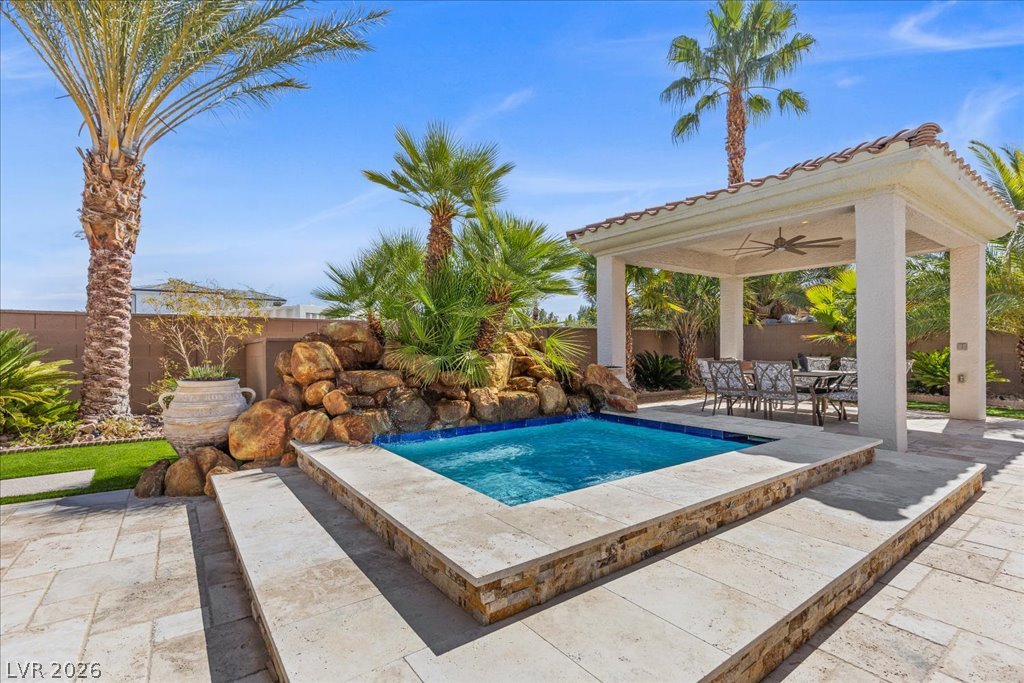 2204 Trident Maple Street Las Vegas NV 89117